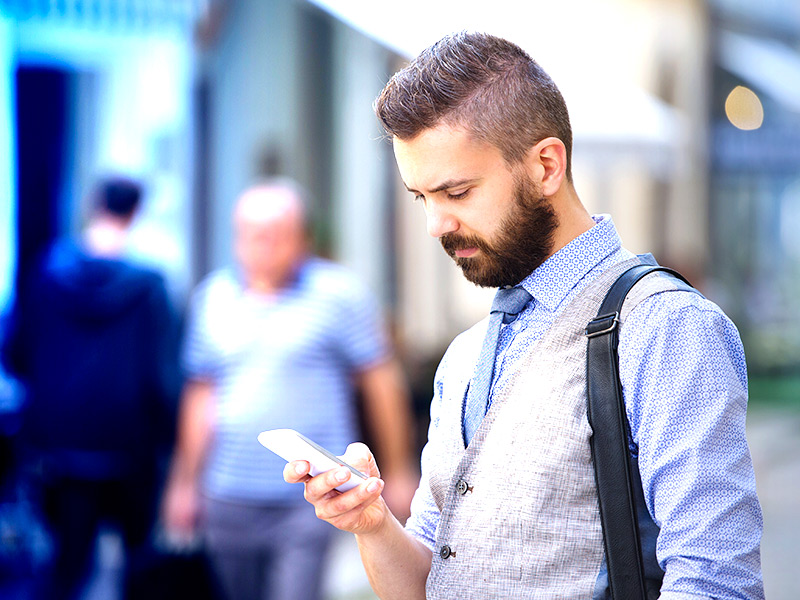 Contact – Leopar team member